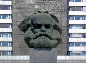 karl-marx-ensemble-1396080_640